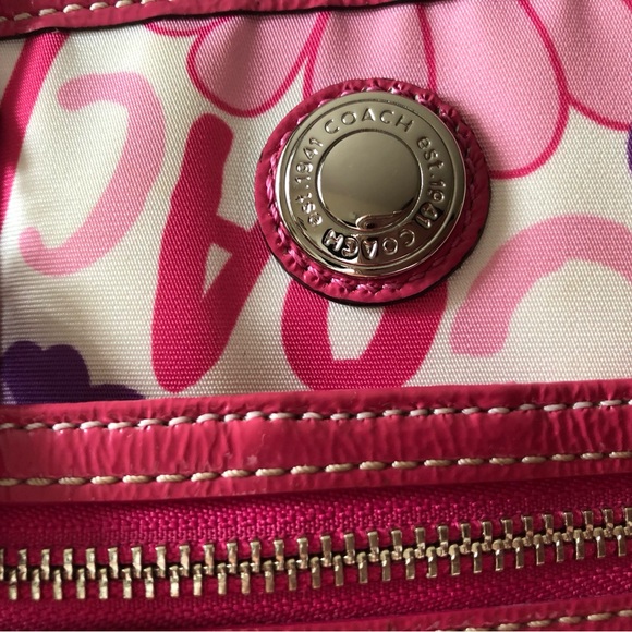 Coach handbag perfect for spring - Picture 3 of 16